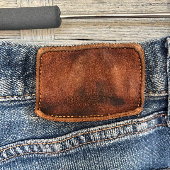 MOUSSY VINTAGE Womens 26 Blue Distressed Straight Leg Cropped Jeans Raw Hem - Picture 9 of 10